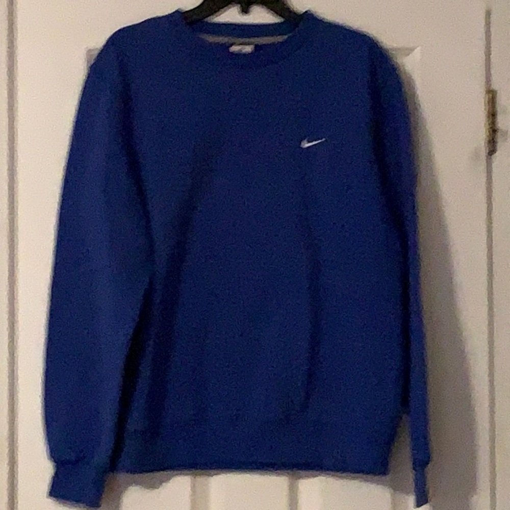 Women’s M Nike sweatshirt